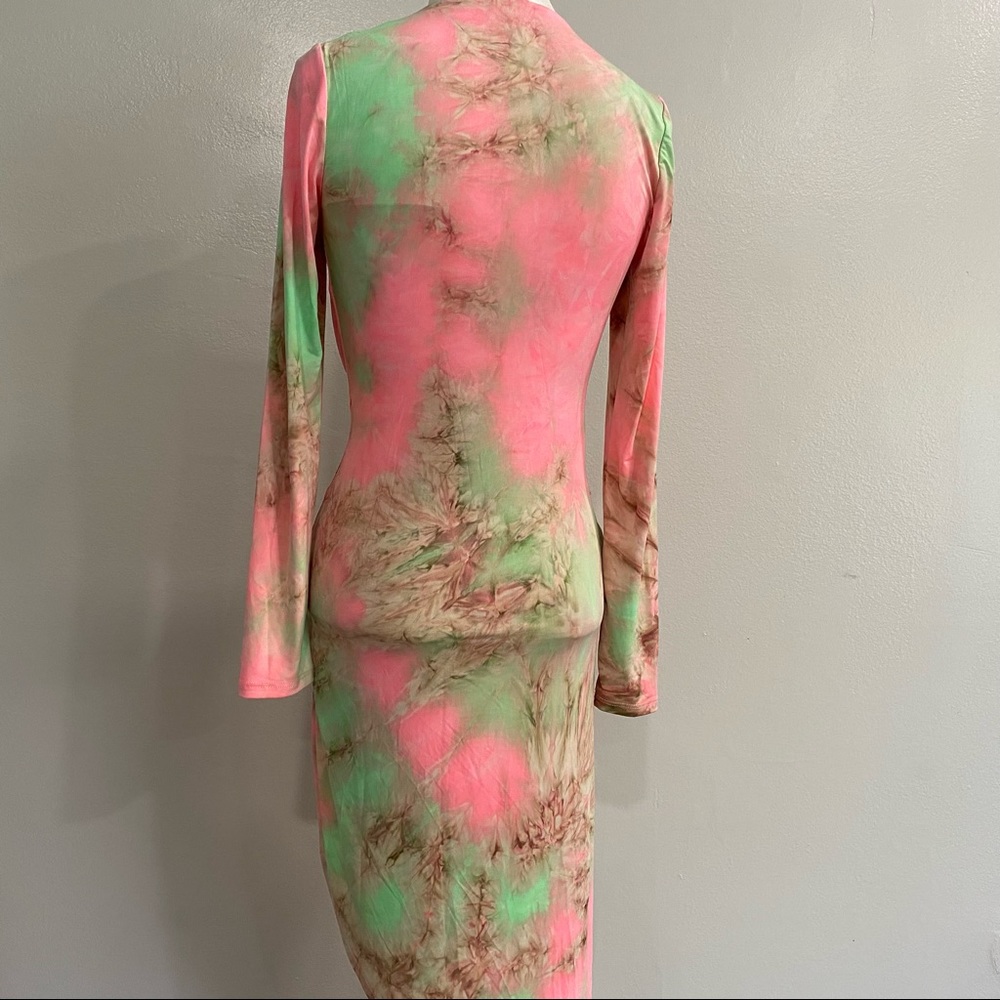 IVIN IVIN Long Sleeve Dress - Picture 5 of 16